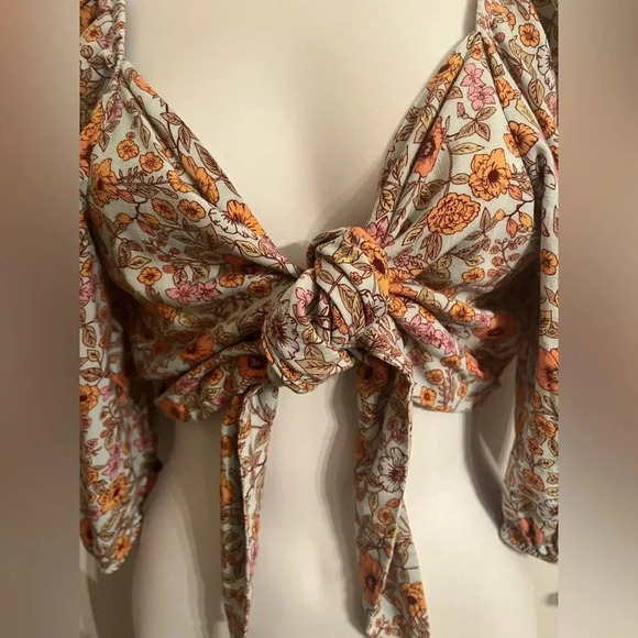 Maaji Colombian Floral Crop‎ Top Blouse | Size: Large - Picture 5 of 13